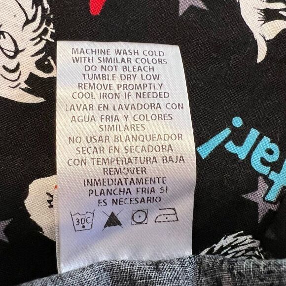 Dr. Seuss "Superstar!" Scrub Top Size M - Picture 5 of 5